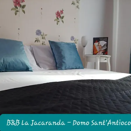La Jacaranda Guest house *